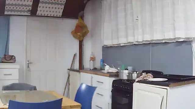 MassiveBoobsxxxx's cam snapshot