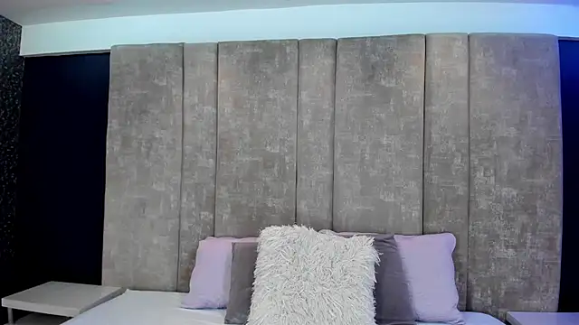 LolaGray__'s cam snapshot