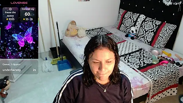 soniafuckboobs's cam snapshot