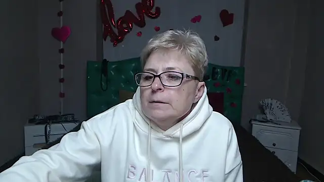 EmiliaGree's cam snapshot