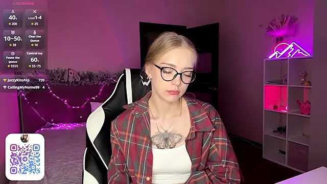 EvaPeace's cam snapshot