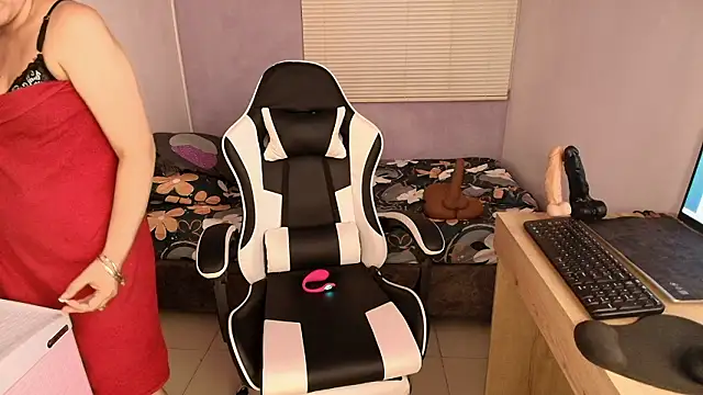 luna_desiree's cam snapshot