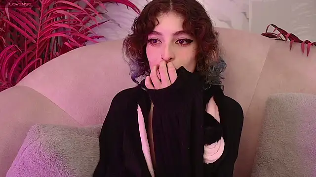 EvaHalsey's cam snapshot