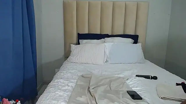 SEXYASSTINAXXX live sex cam