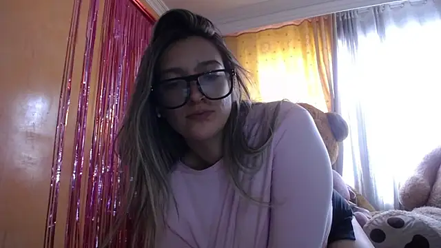 miss_lilieth's cam snapshot