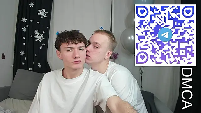 Kevin_Young_Cat live sex cam