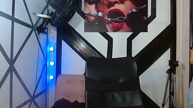 emily_rz1's cam snapshot