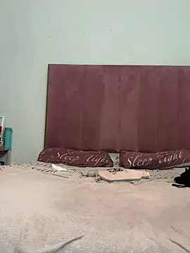 Bootyliciouse21X live sex cam