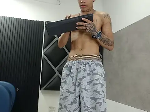 Dogan_Renzo0 live sex cam