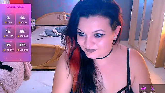 Ariellefoxy live sex cam