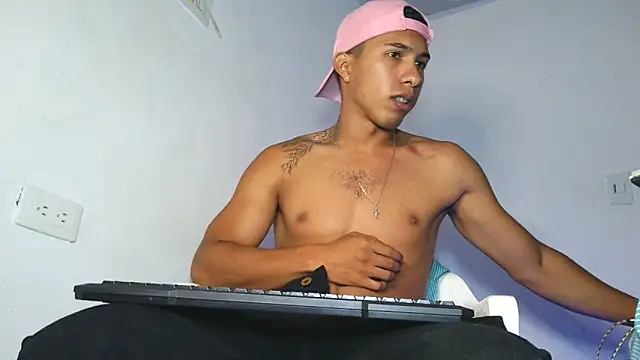 maximo_vega_newv live sex cam