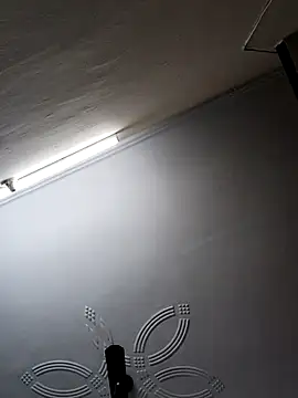 Komal-verma1's cam snapshot