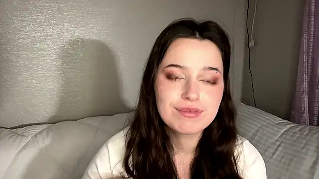 Freya_land's cam snapshot