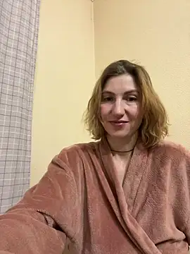 _Crystal_2's cam snapshot