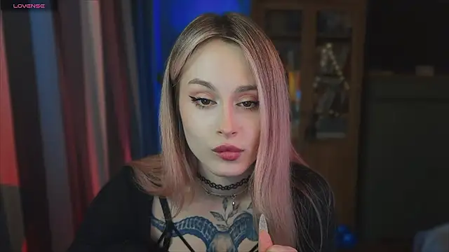 aviva_faith's cam snapshot