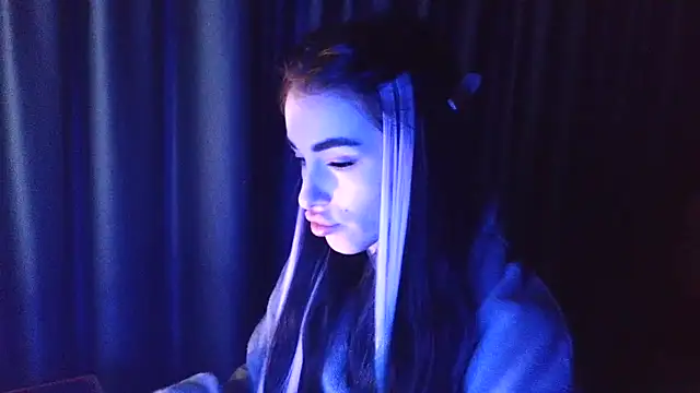 Vlada_Elfie's cam snapshot