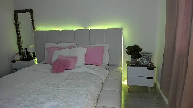 Ori_valentina's cam snapshot