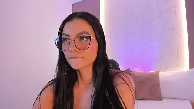 emily_tolson's cam snapshot