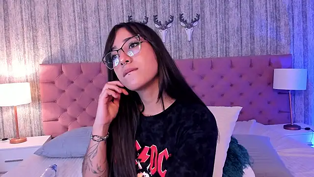 LiaaTurner's cam snapshot