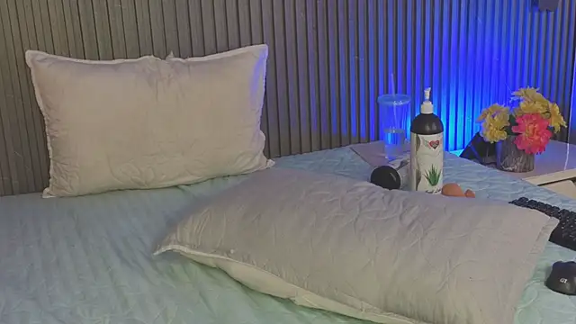 IbethMoon's cam snapshot