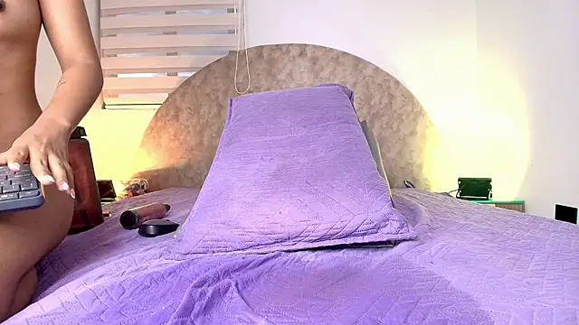 anisha_x's cam snapshot