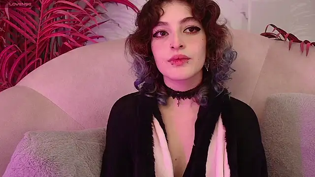 EvaHalsey's cam snapshot