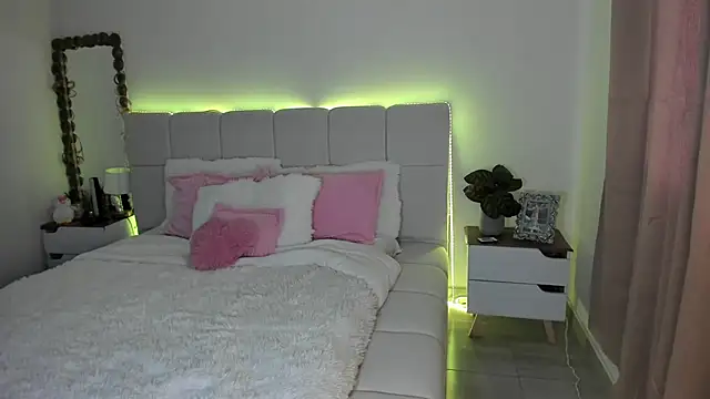 Ori_valentina's cam snapshot