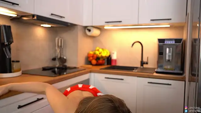 anitaraj_'s cam snapshot