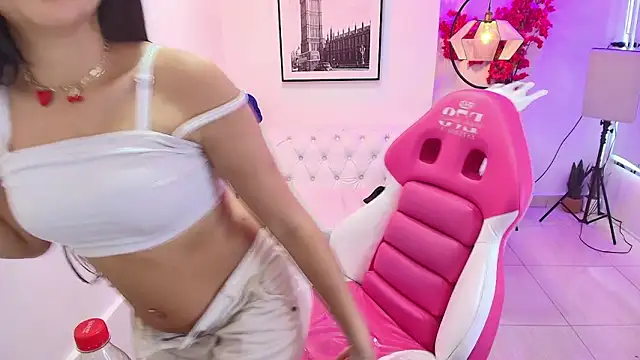 Carolina_cherry's cam snapshot