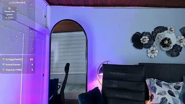 luna_celeeste_'s cam snapshot