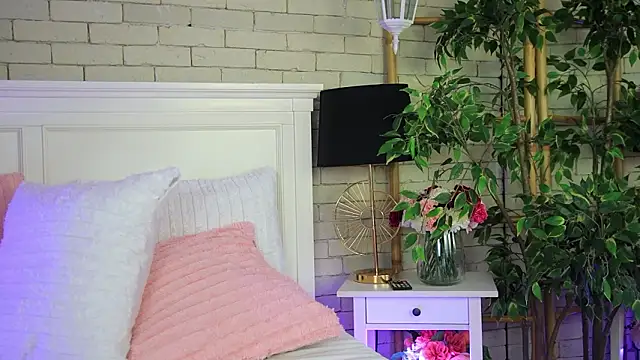 EmillyBronte's cam snapshot