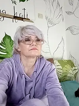 Catty_Lady's cam snapshot