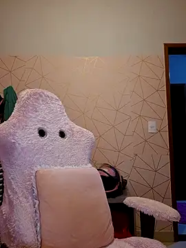 Irresistible24 live sex cam