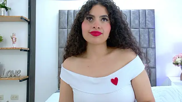 Skyler_Fox_'s cam snapshot