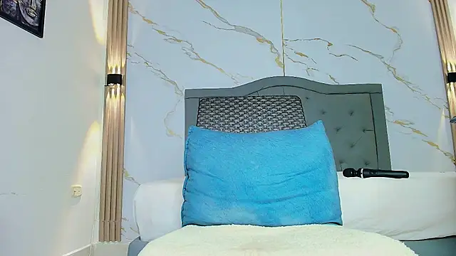 Nina_Rouge7's cam snapshot