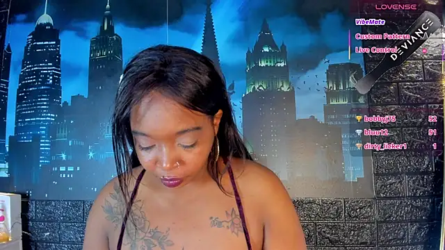 Charlotte__Brown_'s cam snapshot