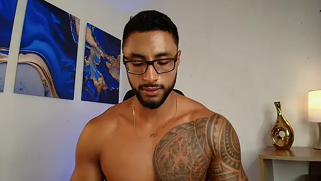 LiamGarcia1 live sex cam