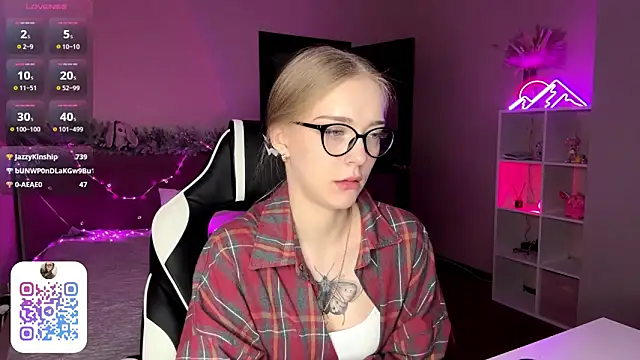 EvaPeace's cam snapshot