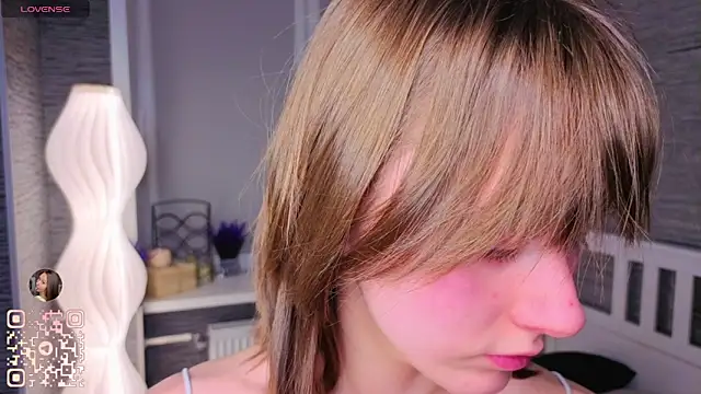 EthalBuffkin's cam snapshot