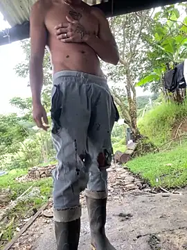 sky-wolves's cam snapshot