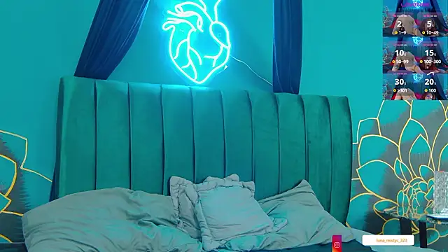 Lunamistyc's cam snapshot