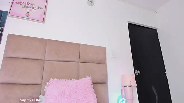 ashleycurvyy's cam snapshot