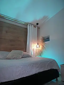 halaaa_1's cam snapshot