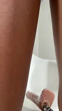 Betsy_Thonson's cam snapshot