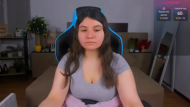 Viola__Shy's cam snapshot