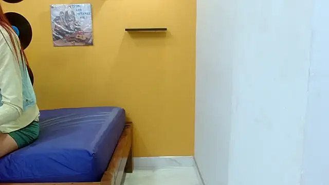 skinnyverus18's cam snapshot