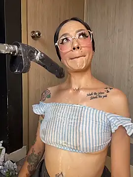 ValentinaBianchi live sex cam