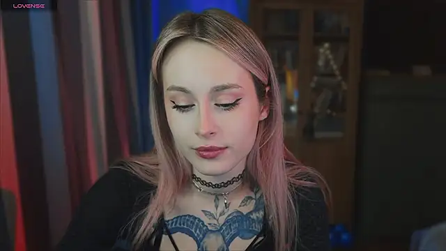 aviva_faith's cam snapshot