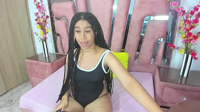 MaraKarly's cam snapshot