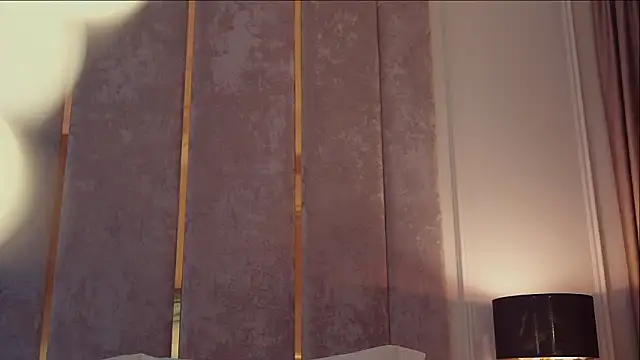 MilaDYstarlight live sex cam